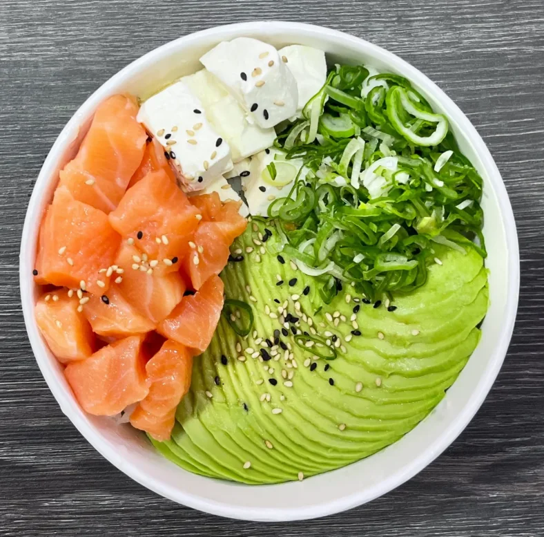 Gohan de salmón de Miski Sushi Fusión