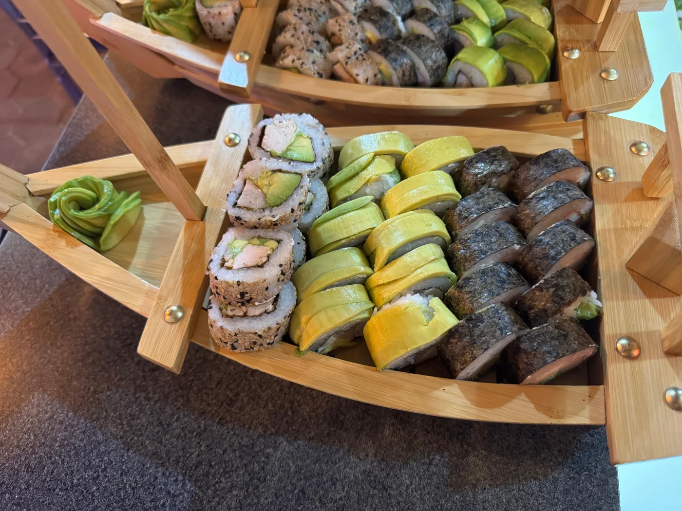 Sugerencia 1 · 25 piezas de Miski Sushi Fusión